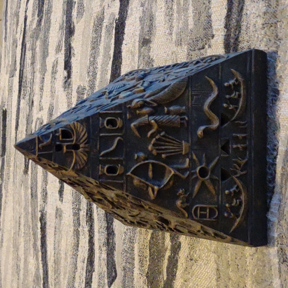 Incense cone pyramid